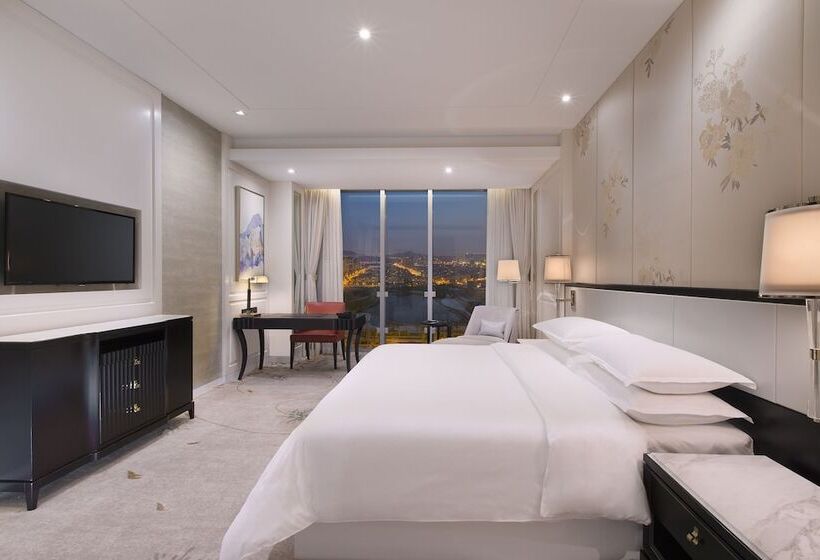 Номер Стандарт Двуспальная Кровать, Sheraton Qingdao Licang