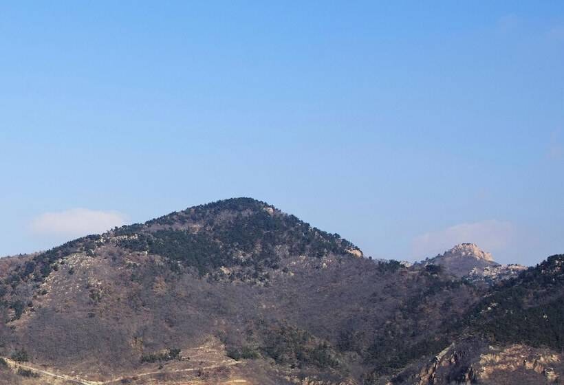 Номер Стандарт Вид на Горы, Sheraton Qingdao Licang