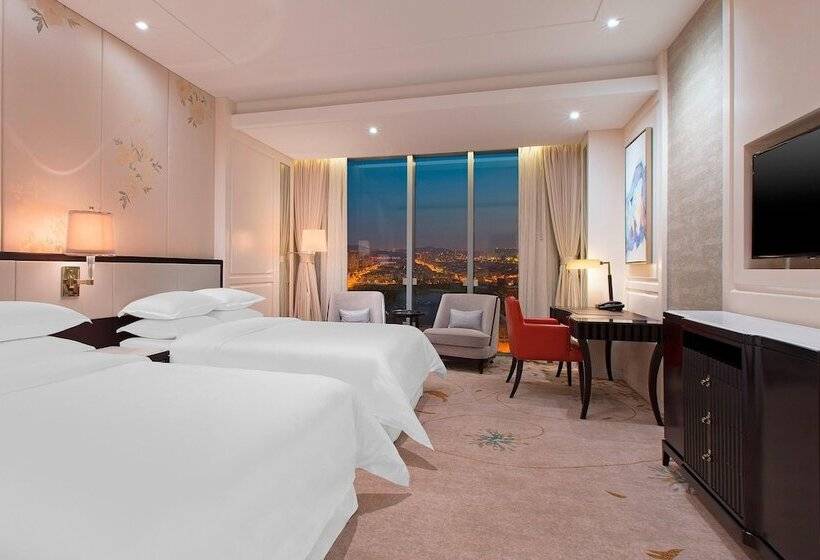 Номер Стандарт Вид на Озеро, Sheraton Qingdao Licang