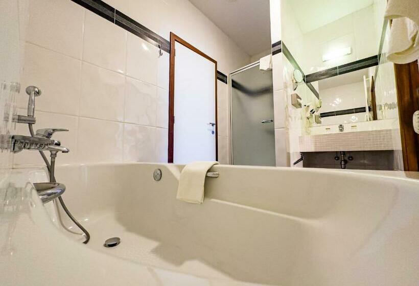 اتاق استاندارد با چشمانداز دریا, Villa Select