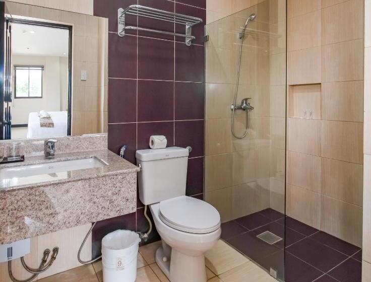 스위트, Main Hotel & Suites