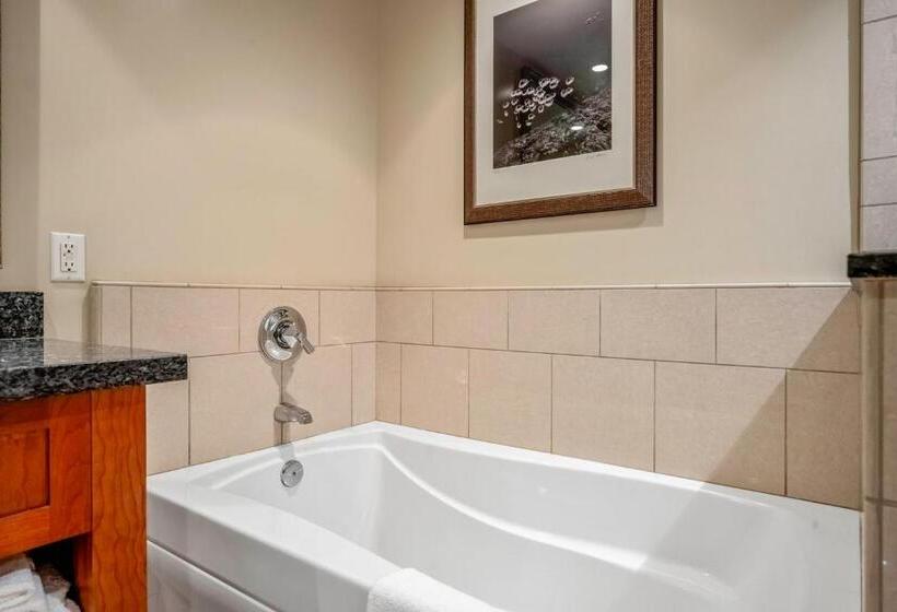 شقة غرفة واحدة, Honua Kai  Konea 213