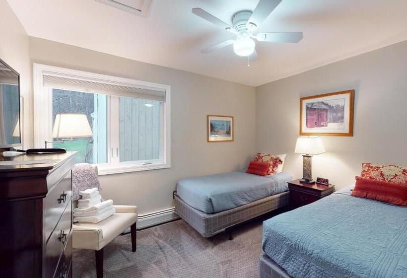 آپارتمان 2 خوابه, Mountainside Resort H201