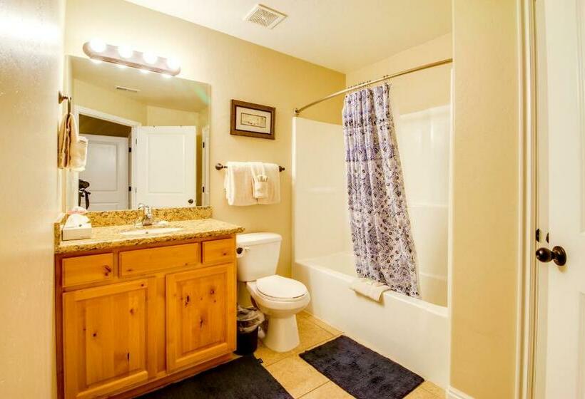 Апартаменты 3 Спальни, Red Cliff 2j