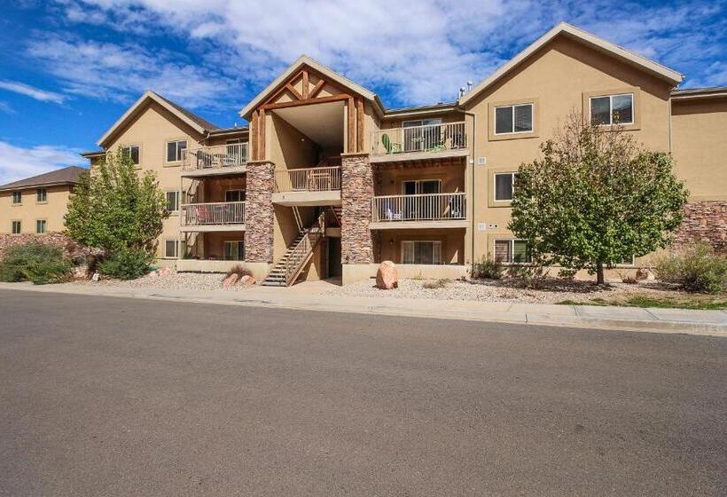 Апартаменты 3 Спальни, Red Cliff 2j