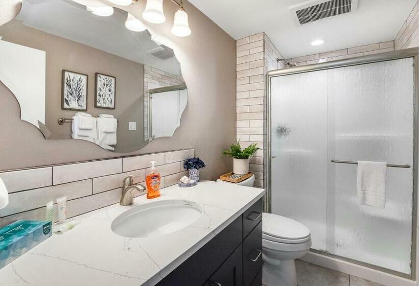 דירת שני חדרים, Sand & Sea: Room 308