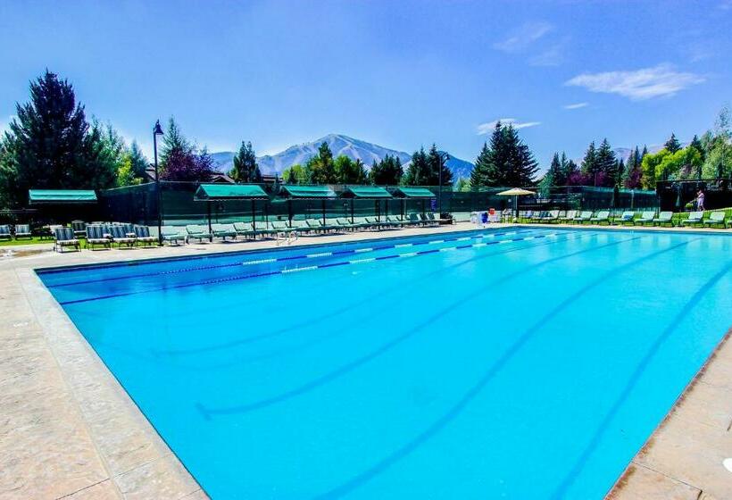 شقة 3 غرف, Tranquil Family Retreat