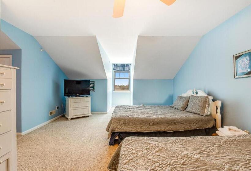 شقة غرفة نوم واحدة مزودة بشُرفة, Bethany Bay Condos