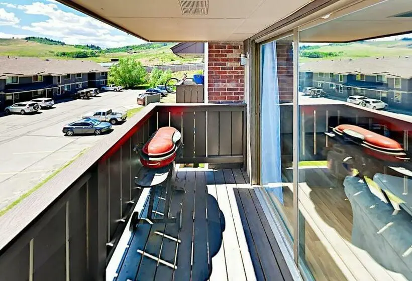 Huoneisto 2 Makuuhuonetta, Mountian View Condo Unit S303
