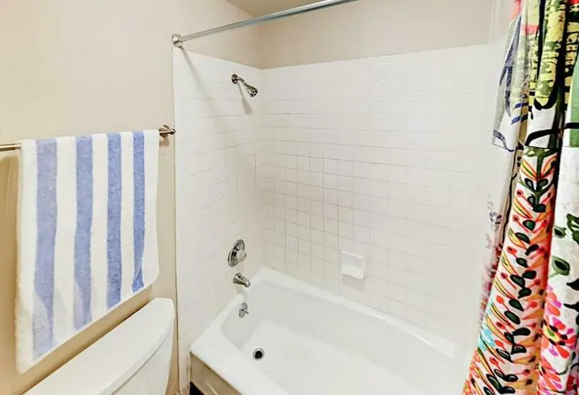 Huoneisto 2 Makuuhuonetta, Mountian View Condo Unit S303