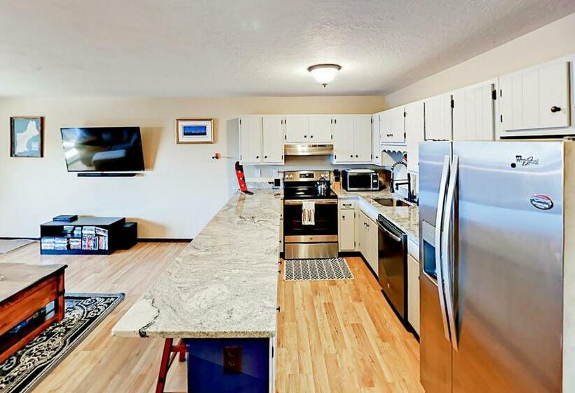 Апартаменты 2 Спальни, Mountian View Condo Unit S303