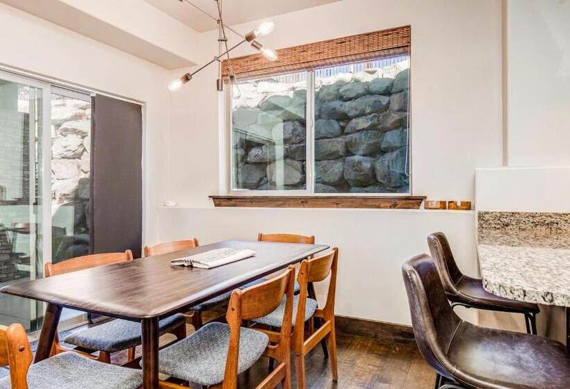 침실 3개 아파트, Blackrock Ridge Beauty #e