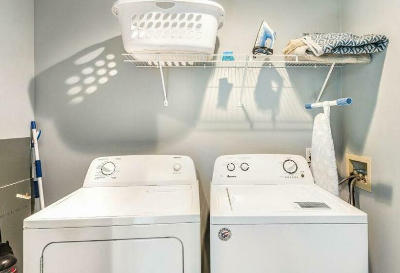 דירת שני חדרים, Summer Breeze 21