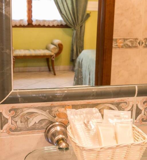 اتاق استاندارد سه نفره, B&b Old Florence Inn