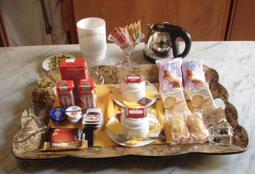 اتاق استاندارد سه نفره, B&b Old Florence Inn