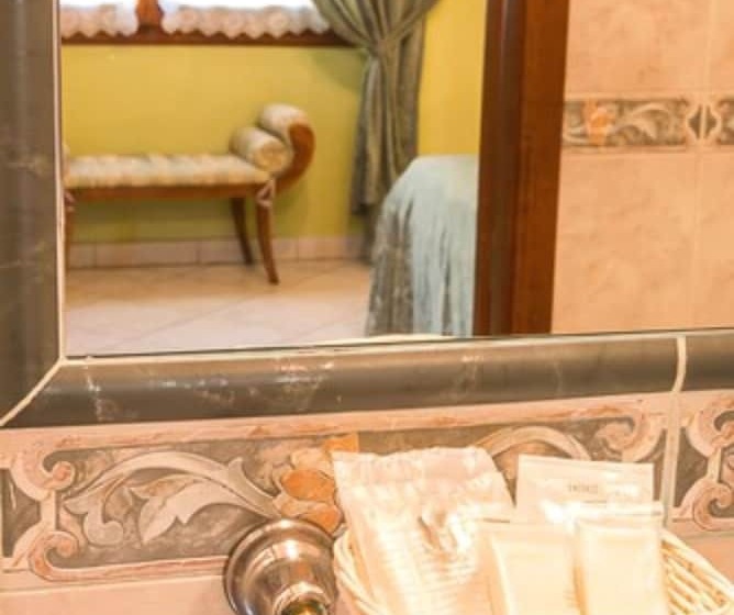 اتاق استاندارد سه نفره, B&b Old Florence Inn