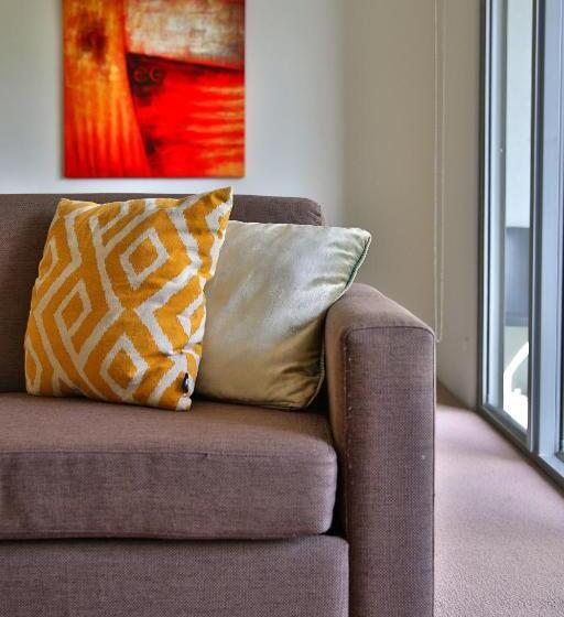 דירת חדר נוף לגינה, Cairns Private Apartments