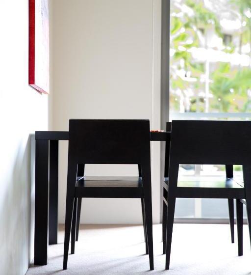 דירת חדר נוף לגינה, Cairns Private Apartments