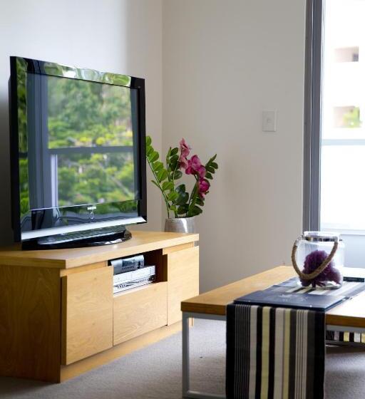 דירת חדר נוף לגינה, Cairns Private Apartments