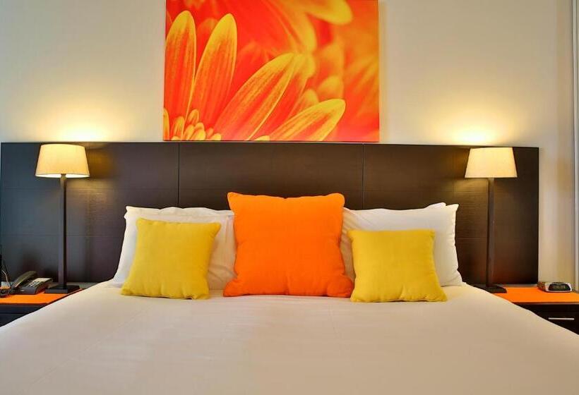 דירת חדר נוף לגינה, Cairns Private Apartments