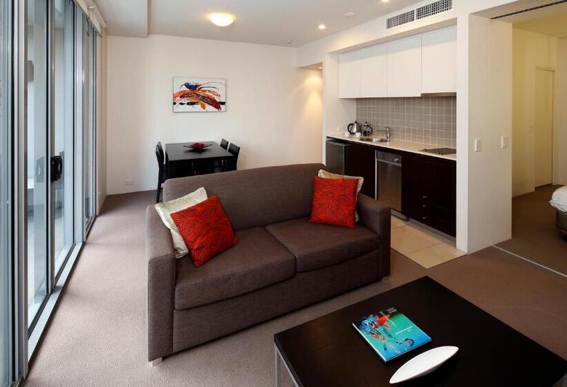 דירת חדר נוף לגינה, Cairns Private Apartments