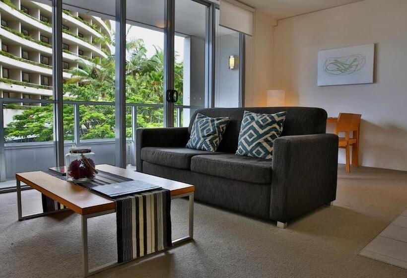 דירת חדר נוף לגינה, Cairns Private Apartments