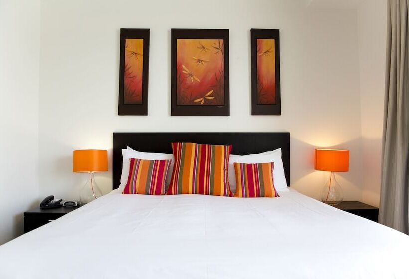 חדר סטנדרט עם נוף, Cairns Private Apartments