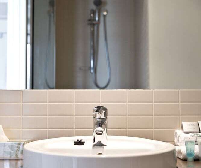 חדר סטנדרט עם נוף, Cairns Private Apartments