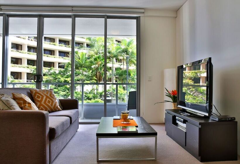 דירת חדר נוף לגינה, Cairns Private Apartments