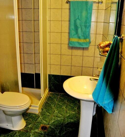 شقة غرفة واحدة, Haris Apartments