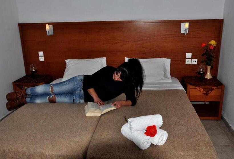 إستوديو قياسى, Haris Apartments