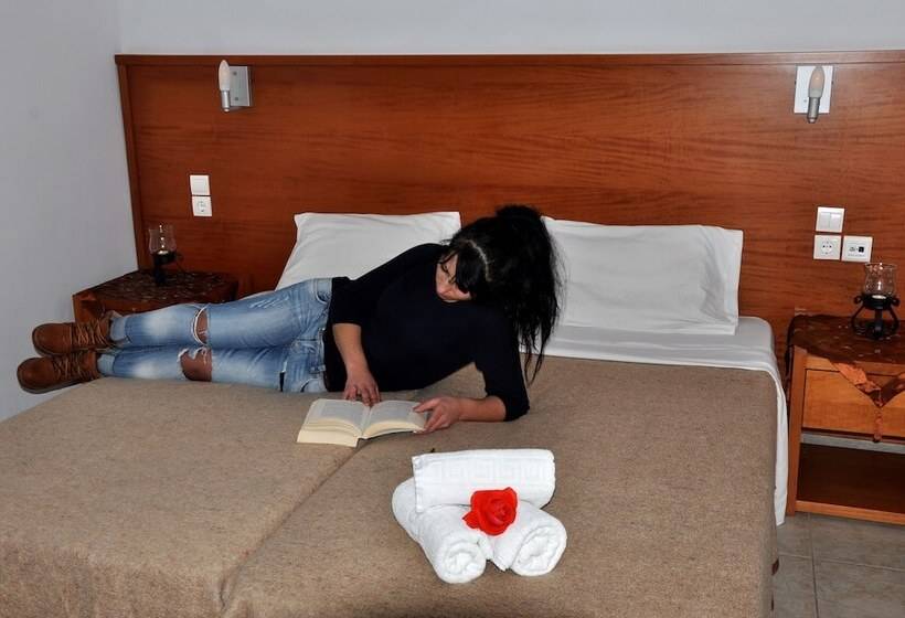 إستوديو قياسى, Haris Apartments