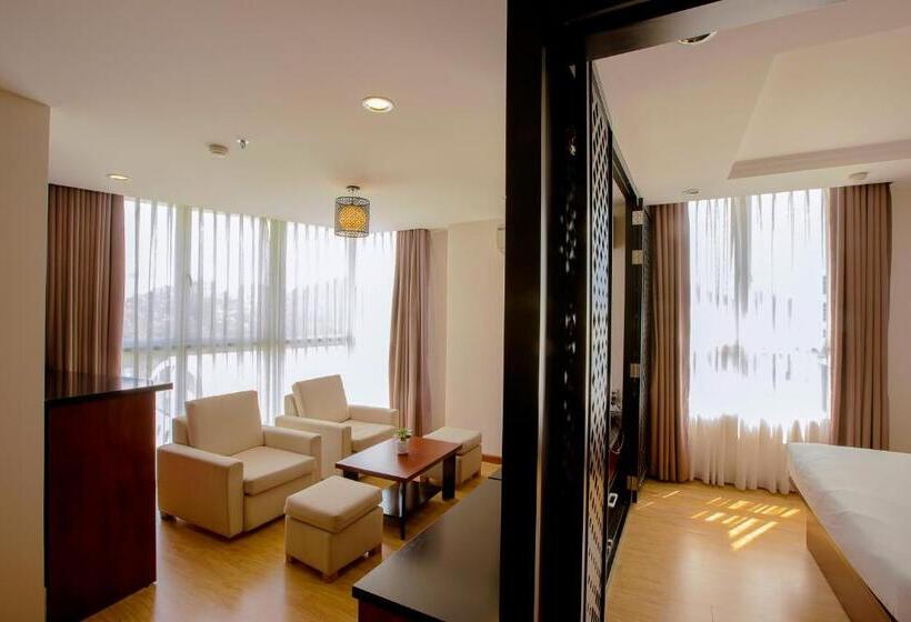 آپارتمان 2 خوابه, Homestead Parkview