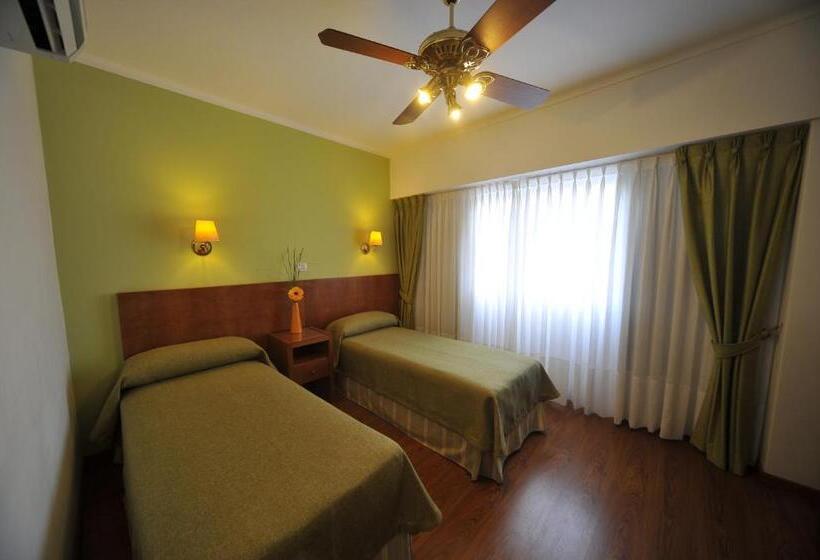 Номер Стандарт Трехместный, 15 De Mayo