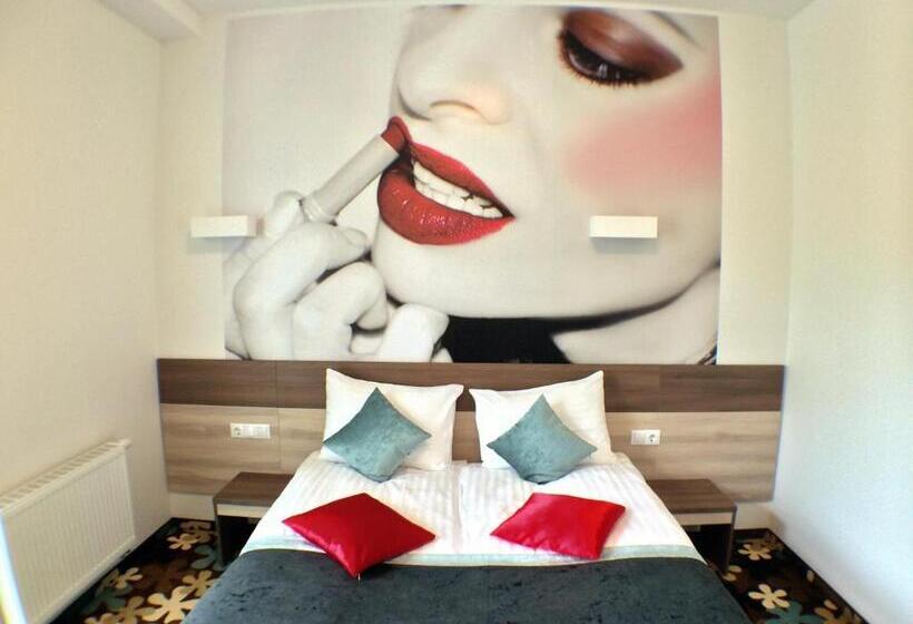 سوییت لوکس, Algiro