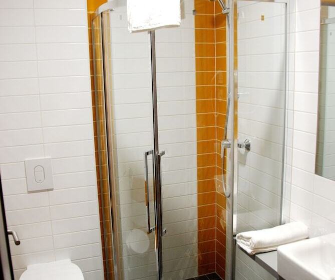 اتاق استاندارد یک نفره, Algiro