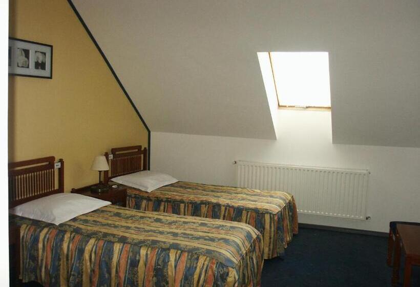 חדר סטנדרט, Astra