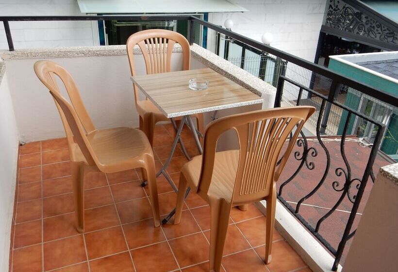 스탠다드 룸, Aysev