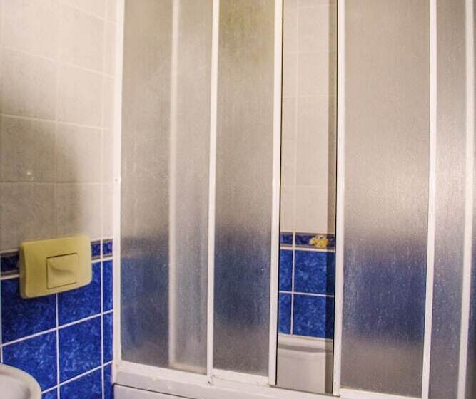 스탠다드 룸, Aysev