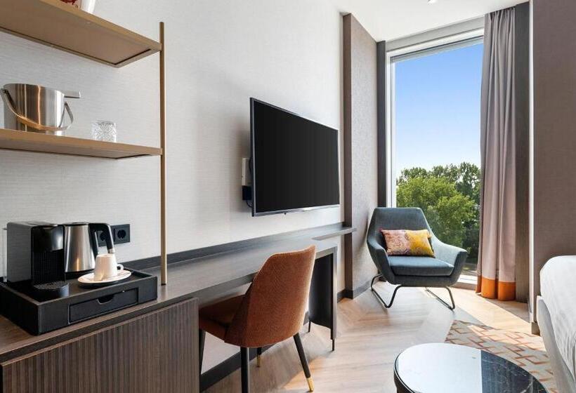 غرفة قياسية فردية, Corendon Amsterdam Newwest, A Tribute Portfolio