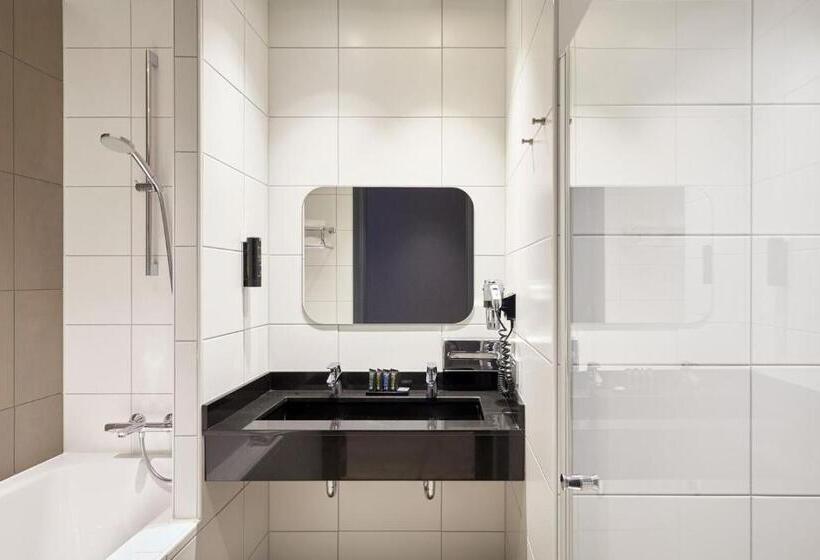 جناح سرير كينج, Corendon Amsterdam Newwest, A Tribute Portfolio