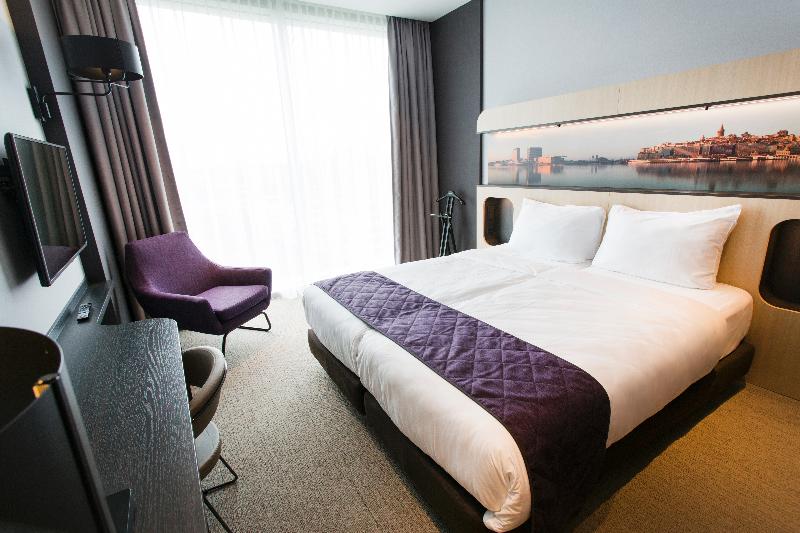 Standard Room, Corendon Amsterdam Newwest, A Tribute Portfolio