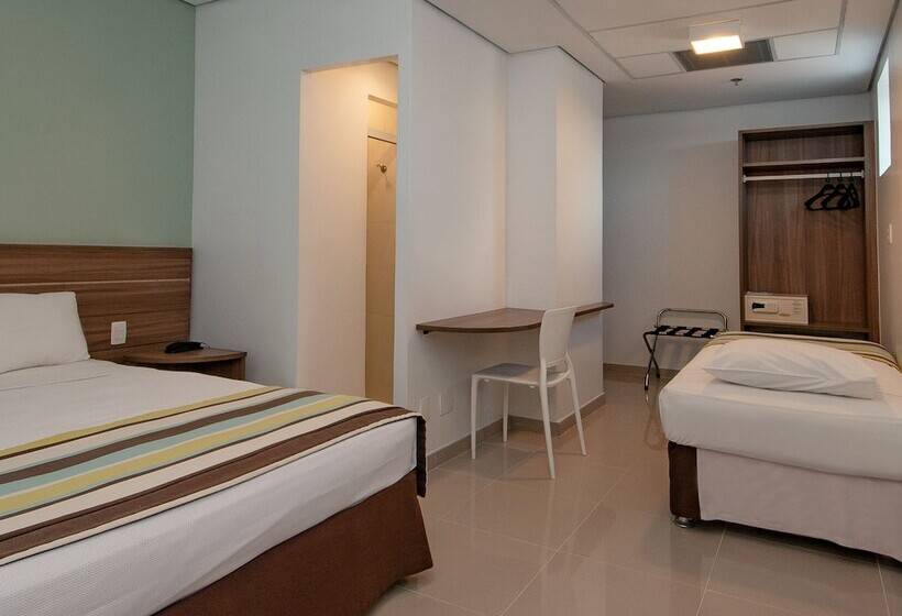 스탠다드 트리플 룸, Express Vieiralves