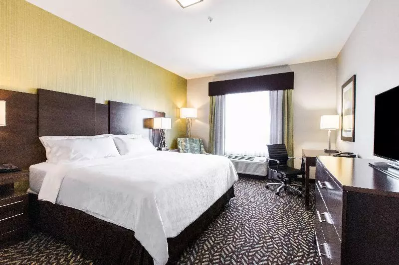スタンダードルーム, Holiday Inn Express & Suites Spruce Grove Stony Plain, An Ihg