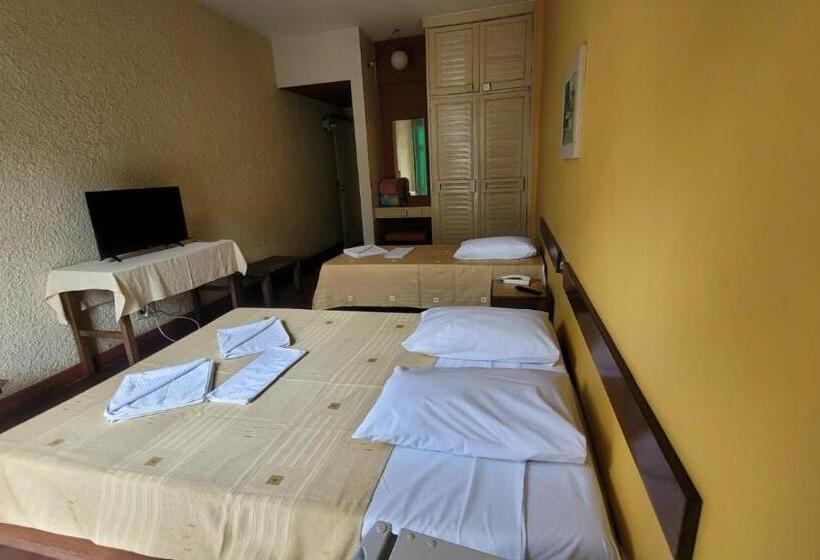 经济型三人房间, Hotur