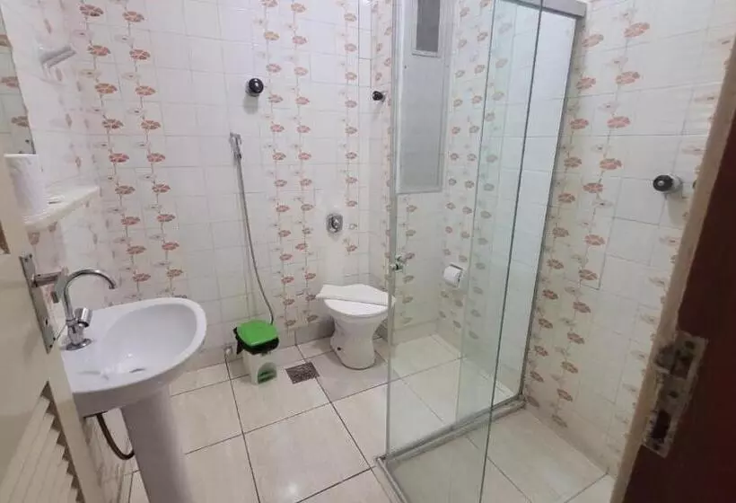 Standard-huone, Hotur