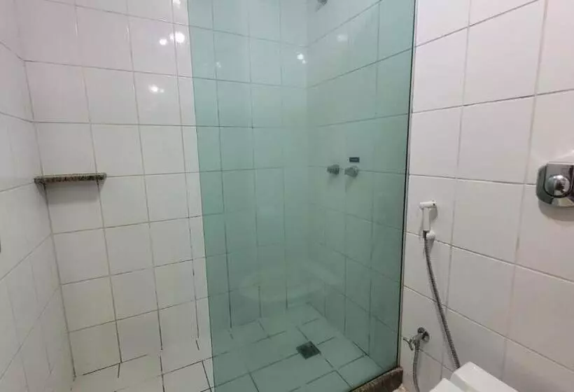 Standard-huone, Hotur