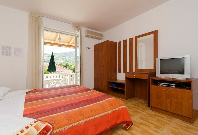 סטודיו סטנדרט עם מרפסת, Kusalo Apartments