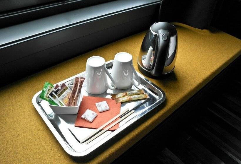 اتاق استاندارد با چشمانداز دریاچه, Laxa