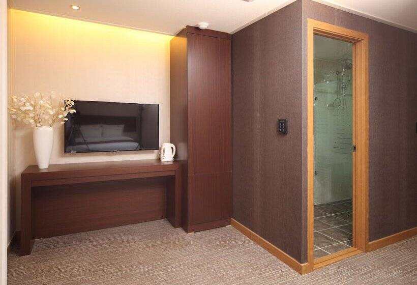 חדר סטנדרט, Namsan Hill